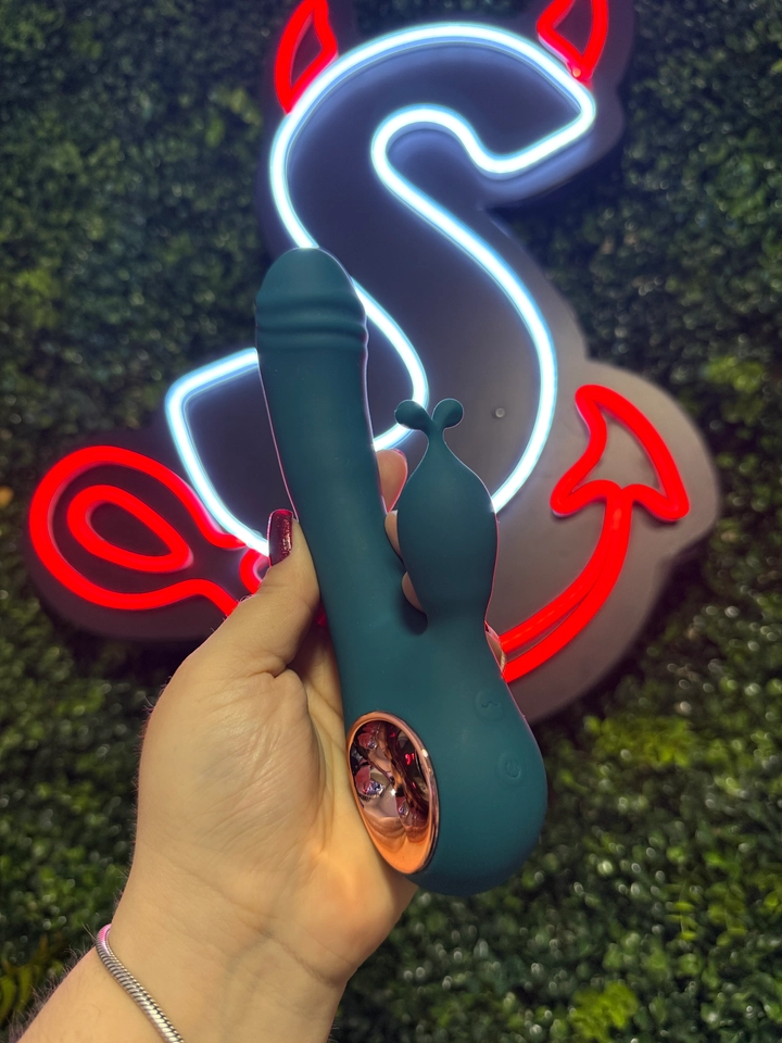 Vibrador Duplo Estímulo Lilo Verde Recarregavel 10 modos  - imagem 2
