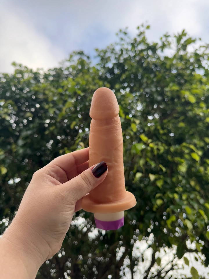 PRÓTESE REALÍSTICO COM VIBRO 14X3,7 CM  - 1