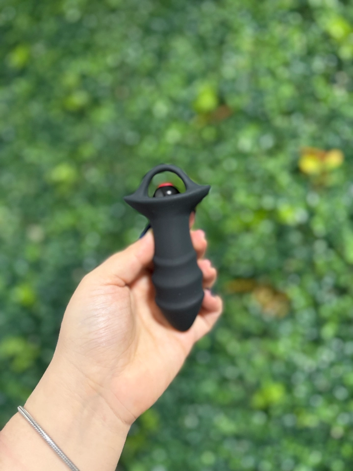 Plug Anal Vibrador Silicone Macio Recarregável  - imagem 2