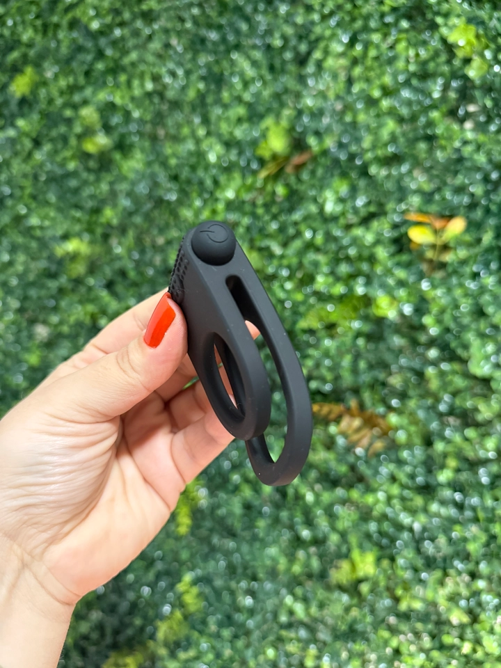 Anel Peniano Duplo Com Vibrador Bullet Silicone Macio  - 7