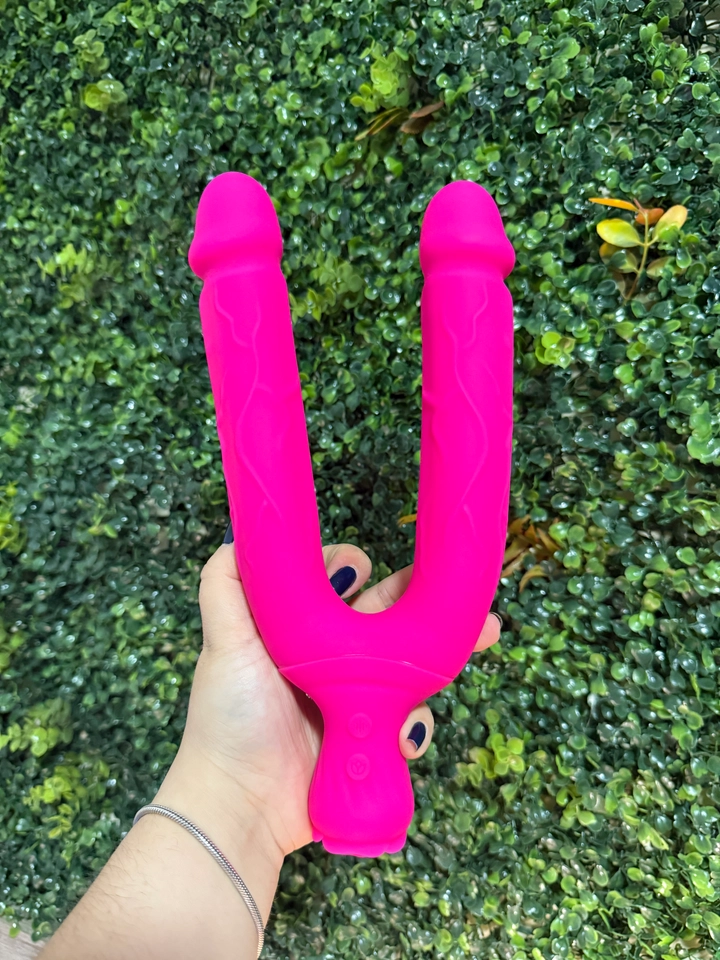 Vibrador duplo em formato U com estimulação  - imagem 1