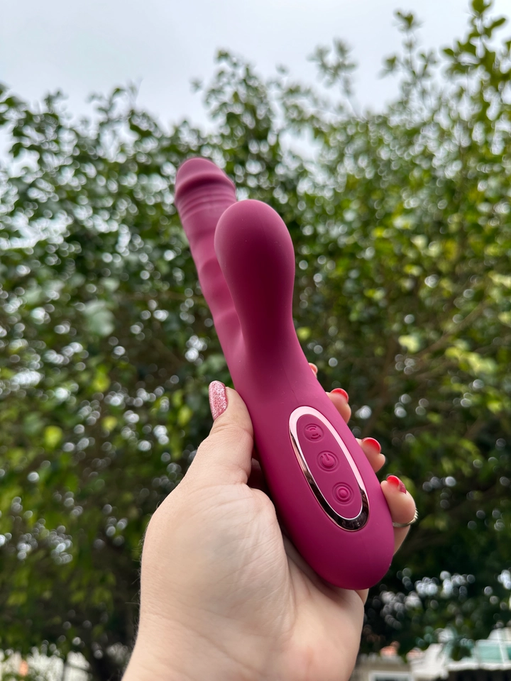 Vibrador Dream Luxo vai e vem e sugador - 2