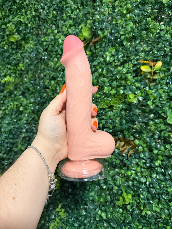 Penis Realístico Dupla Camada com Ventosa - 21,3X4,6 - imagem 3