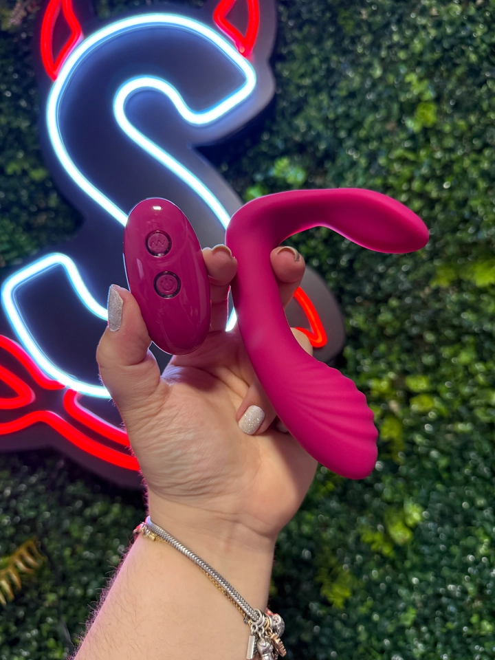 VIBRADOR LIA COM CONTROLE ESTIMULADOR CLÍTORIS COM 7 MODOS DE VIBRAÇÕES  - imagem 2