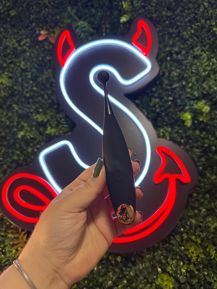 Vibrador Multivelocidade Recarregável Dona Point - imagem 4