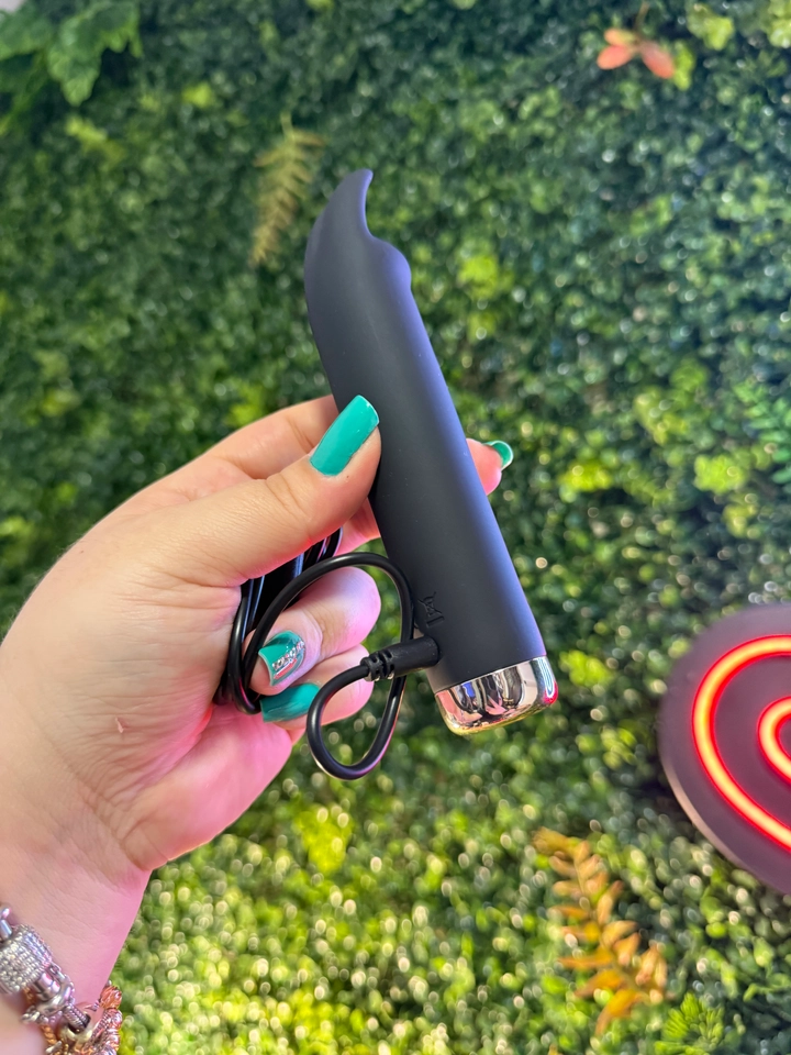 Vibrador e Estimulador Multivelocidade Recarregável Dona Funny - imagem 4