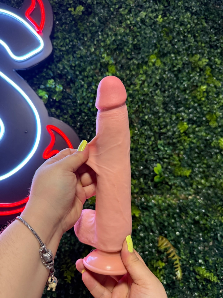 Penis Super Realístico Dupla Camada - Ventosa Removível - 24,9 X 4,9  - imagem 1