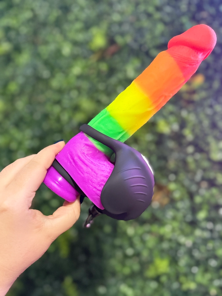Anel Peniano Vibrador de Testículos Ajustável Silicone Super Macio  - imagem 5
