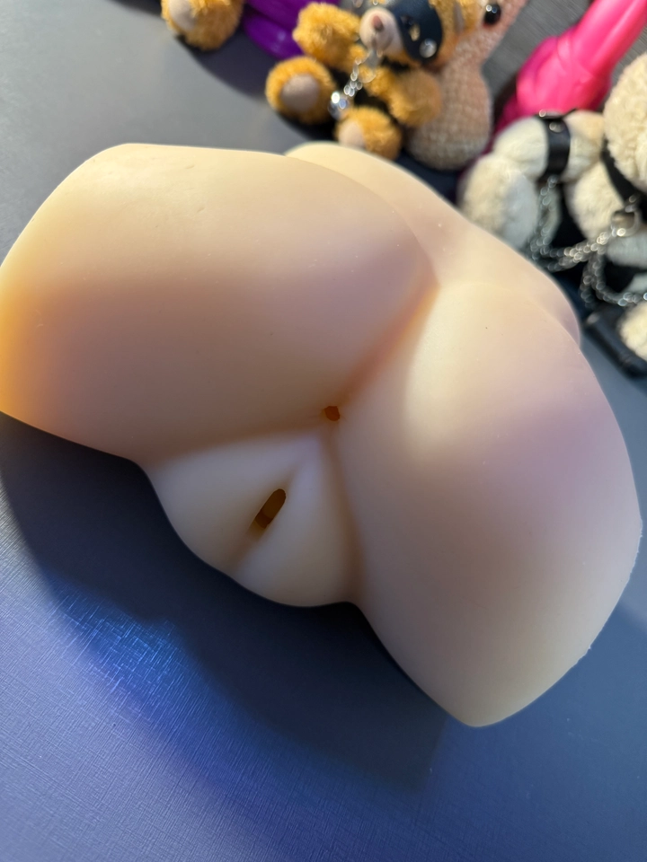 Masturbador Formato De Bunda Com Vagina Em Cyberskin - 1