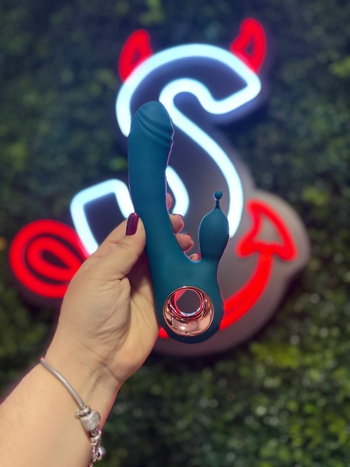 Vibrador Duplo Estímulo Lilo Verde Recarregavel 10 modos  - imagem 1