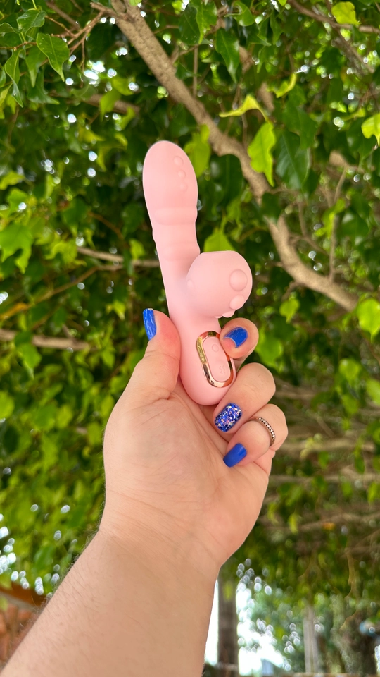 Vibrador Duplo com sugador Recarregavel Esquenta - 3