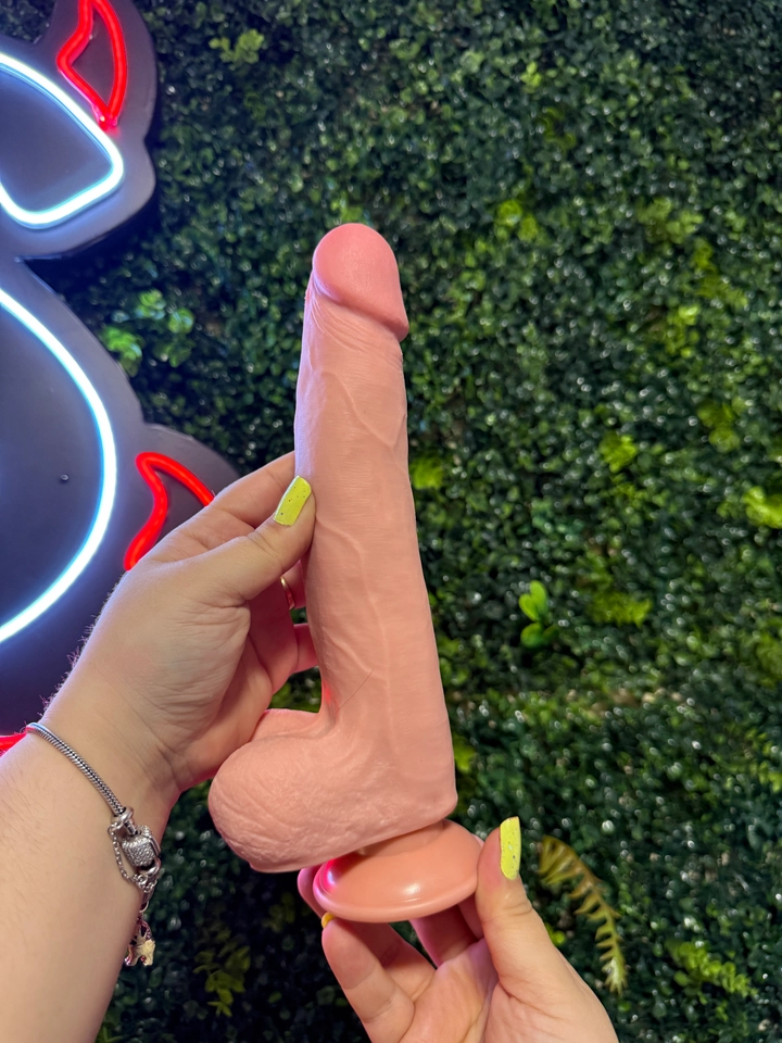 Penis Super Realístico Dupla Camada - Ventosa Removível - 24,9 X 4,9  - imagem 2