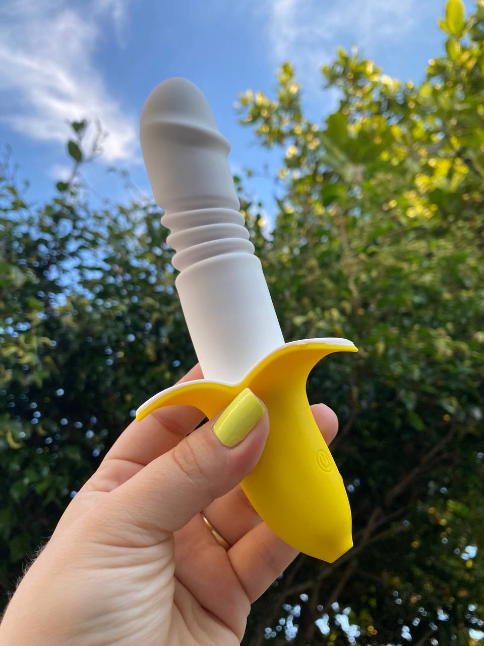 Vibrador vai e vem Banana - 3