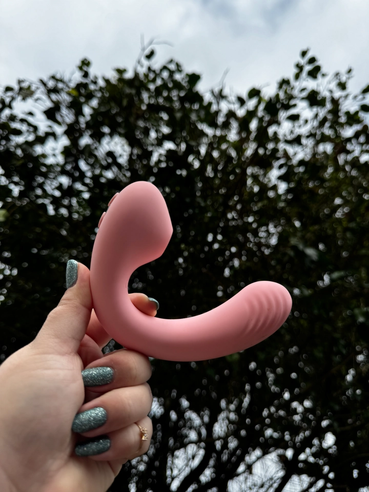 Vibrador Casal com sugador Rosa Claro - 1