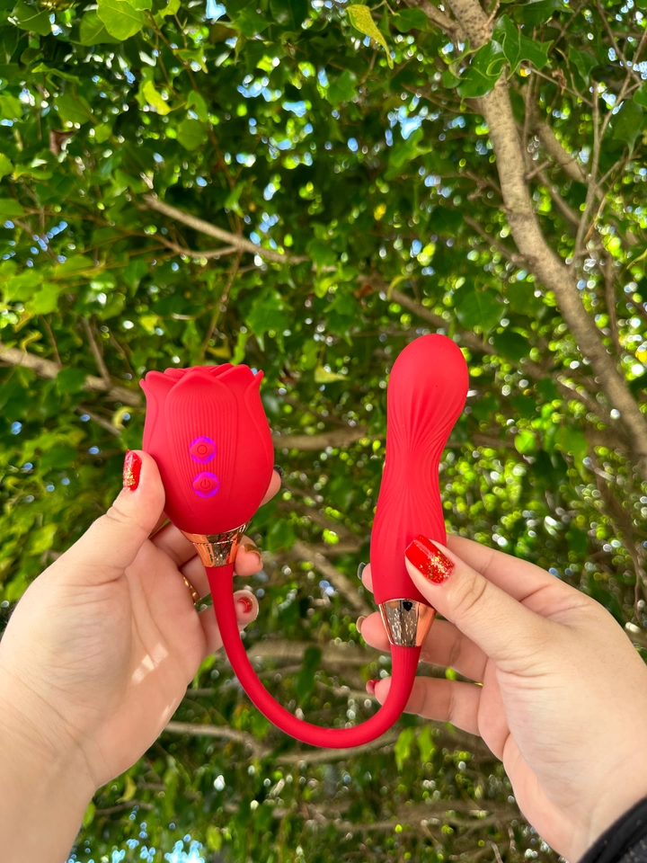 Vibrador Rosa e Gira 360° Recarregavel  - 2
