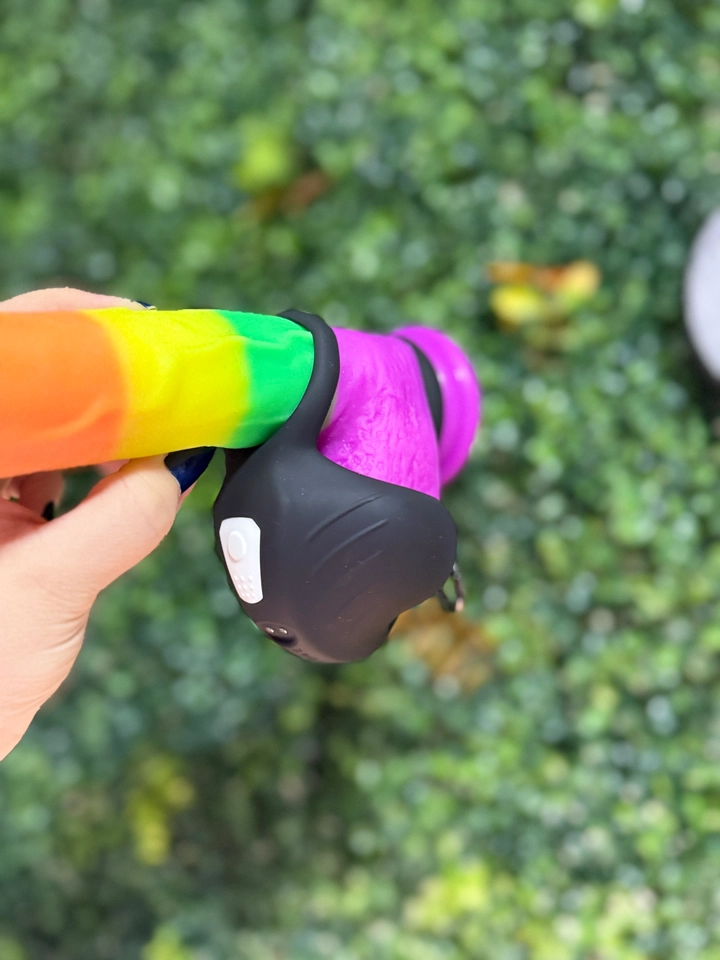 Anel Peniano Vibrador de Testículos Ajustável Silicone Super Macio  - imagem 1