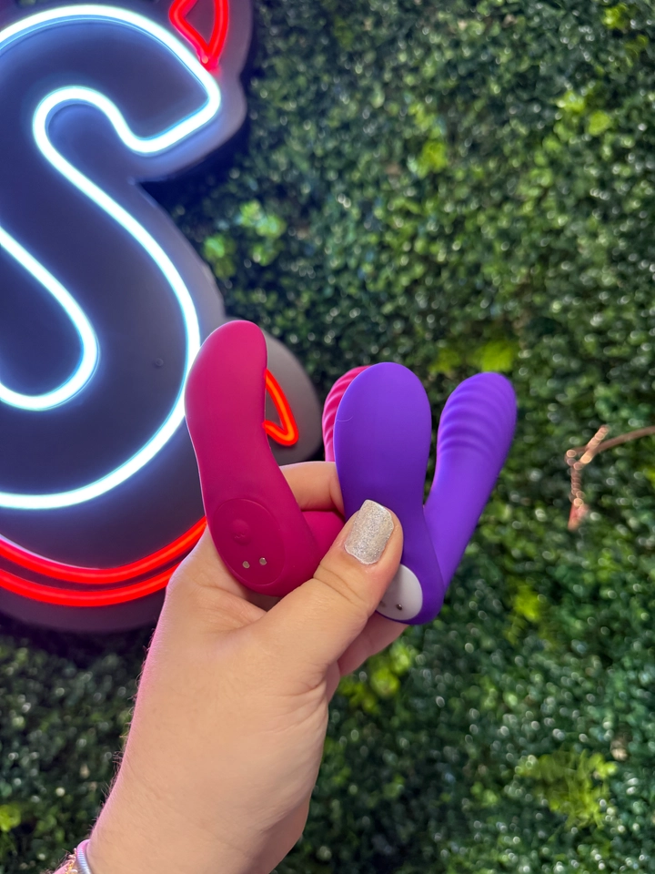 VIBRADOR LIA COM CONTROLE ESTIMULADOR CLÍTORIS COM 7 MODOS DE VIBRAÇÕES  - imagem 5