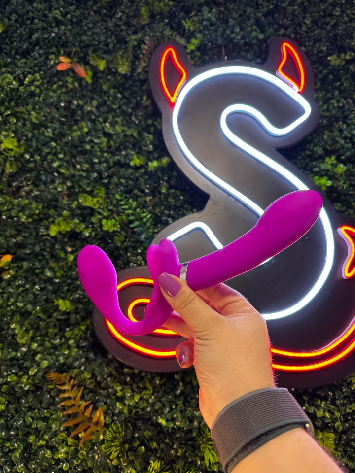 Vibrador Strapon Valerie 3 motores - imagem 2