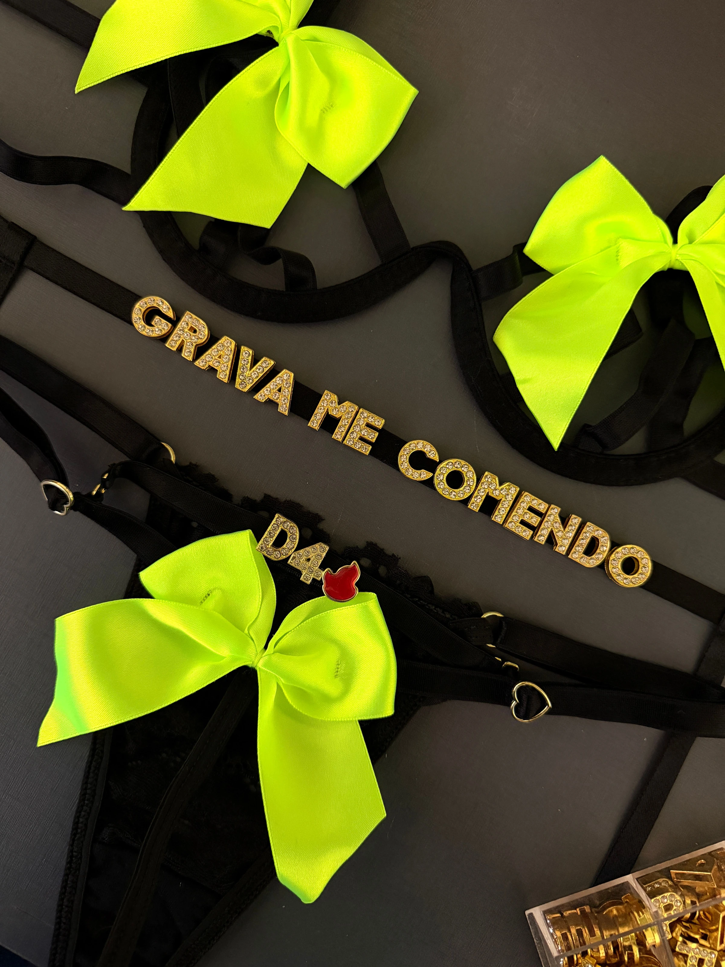 Conjunto Laço Neon Personalizado  - 2