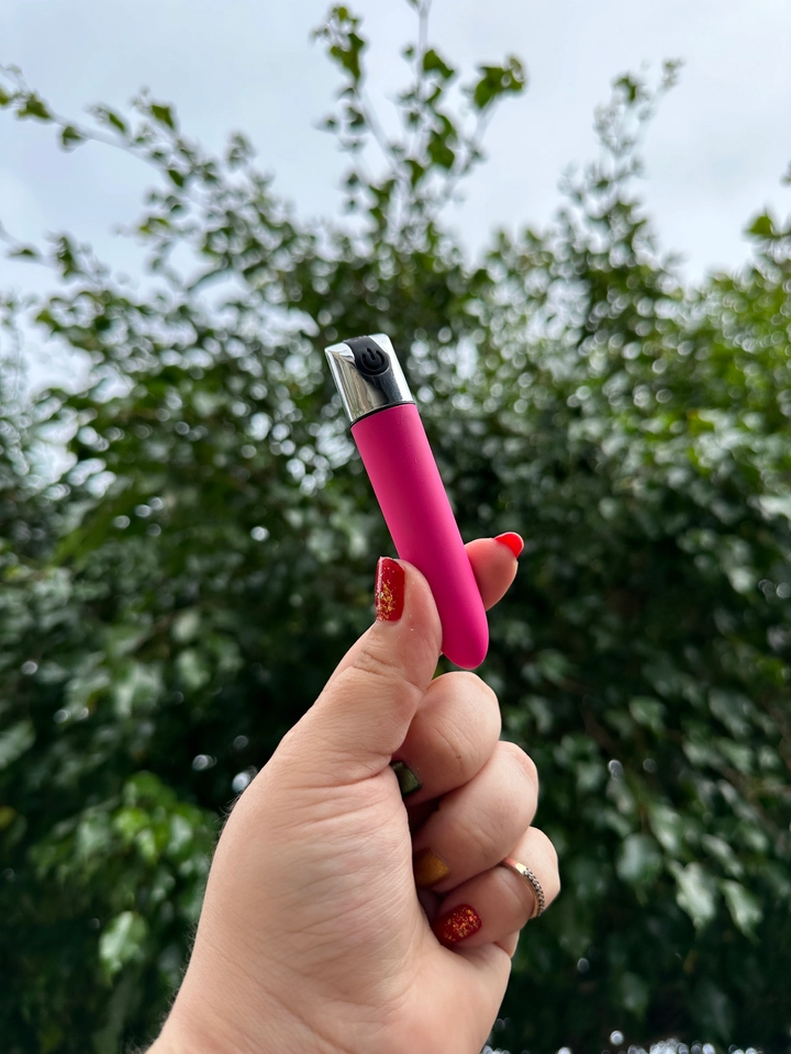 Vibrador Bullet 10 vibrações Recarregavel - 1