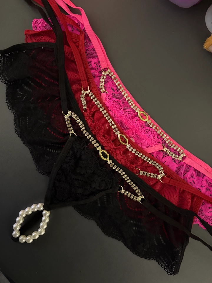 Calcinha Tailandesa Luxo Strass Vermelha - imagem 2