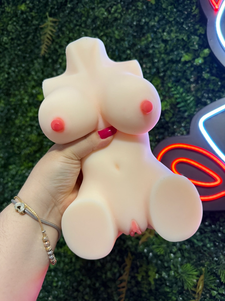  Masturbador Masculino - Formato de Meio Corpo - imagem 1