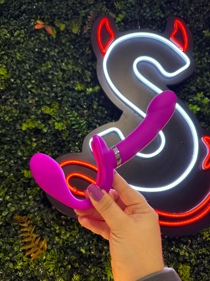Vibrador Strapon Valerie 3 motores - imagem 3