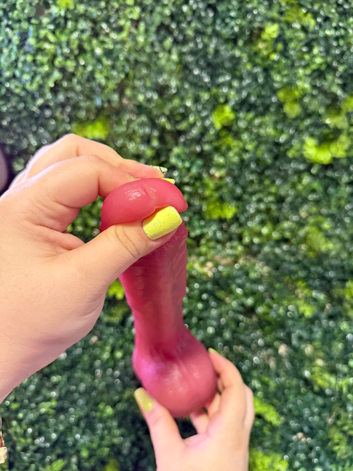 Pênis Super Realístico em Silicone Líquido - 27,0x4,0 - 2