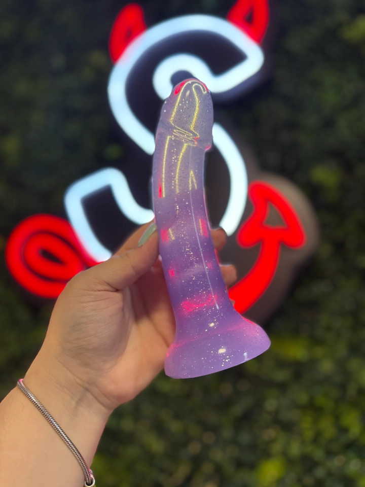 Dildo com Ventosa Star - Lilás 17,5x3,3 - 4