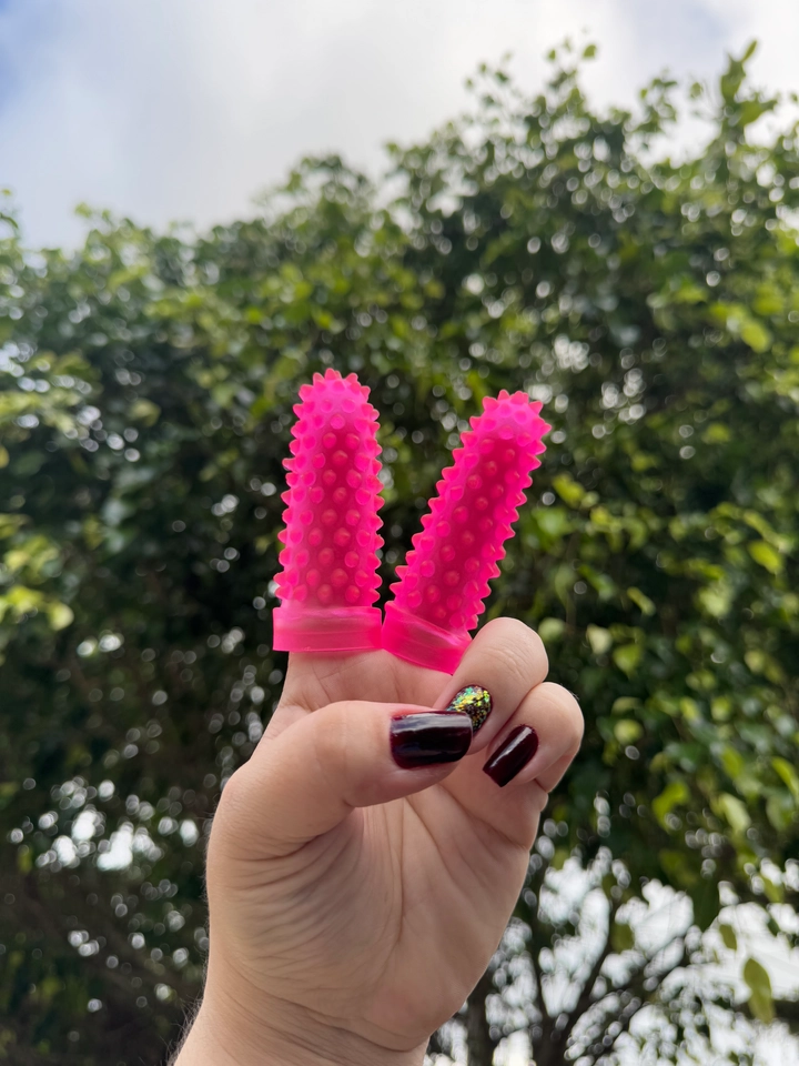 CAPA PARA DEDO COM PONTAS MASSAGEADORAS - 1