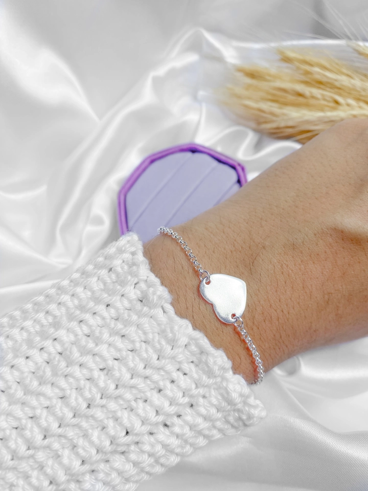 Pulseira Coração Personalizável Letra - Semijoia - imagem 3