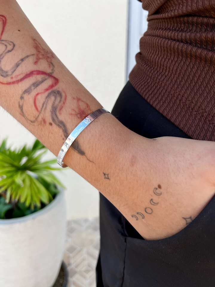 Bracelete Escrito “Eu acredito em mim ꕤ” - Semijoia - imagem 2