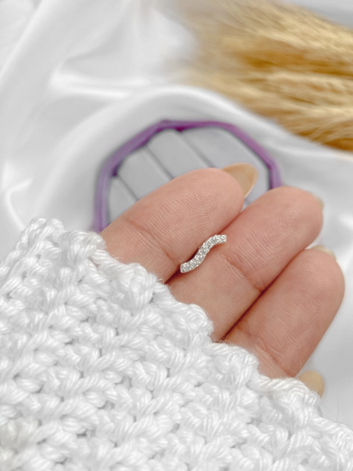 Piercing Onda Cravejada - Prata Legítima 925 - imagem 1