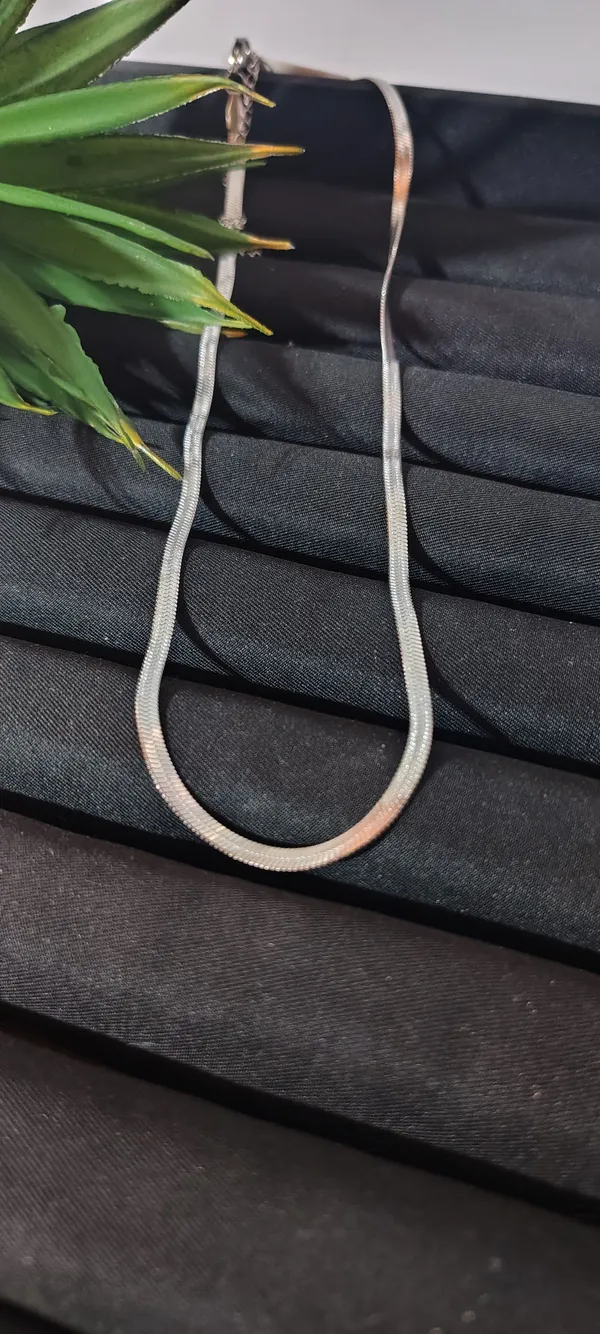 Colar choker fita 