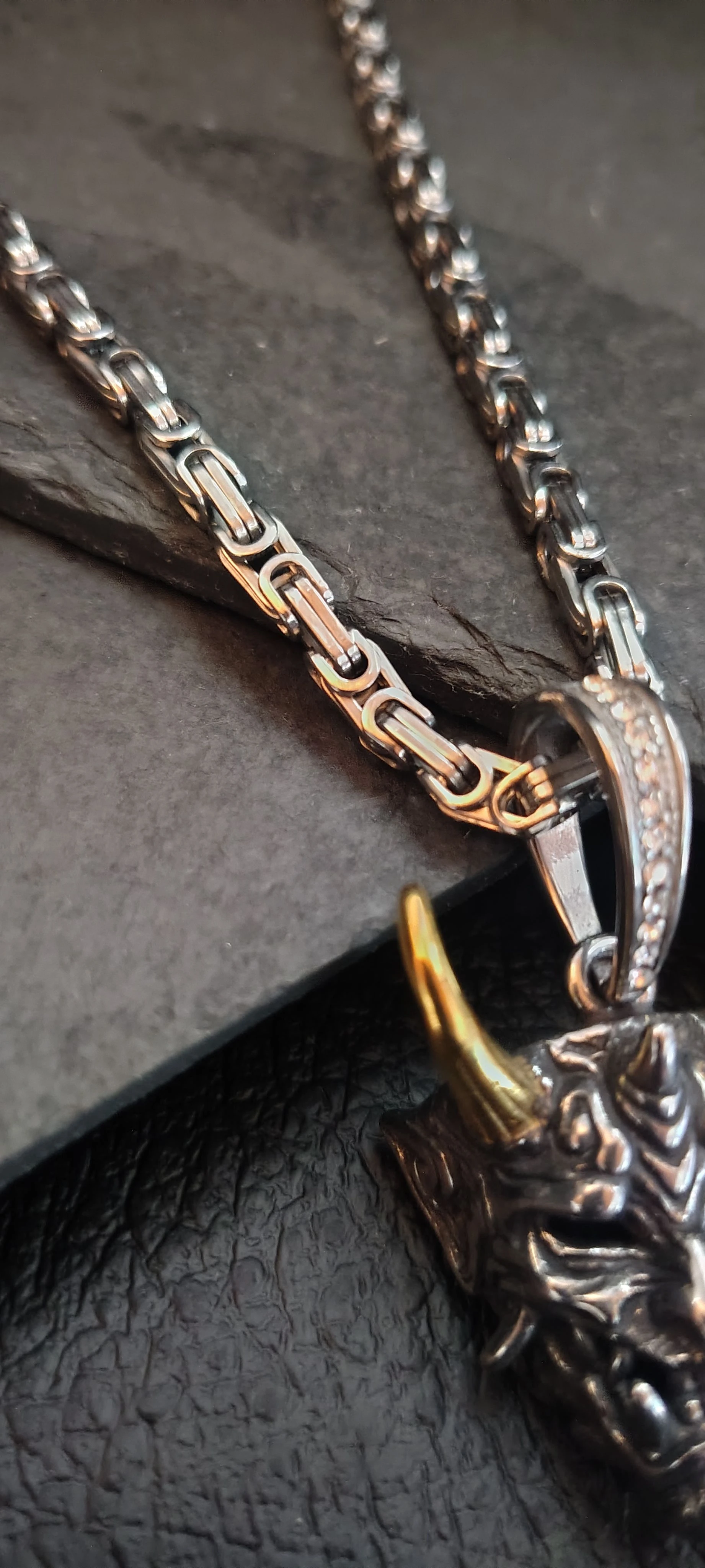 Corrente Masculina Oni Hannya 65cm + Pingente Máscara Japonesa 5cm - Chifre Dourado - Aço Inoxidável - 3