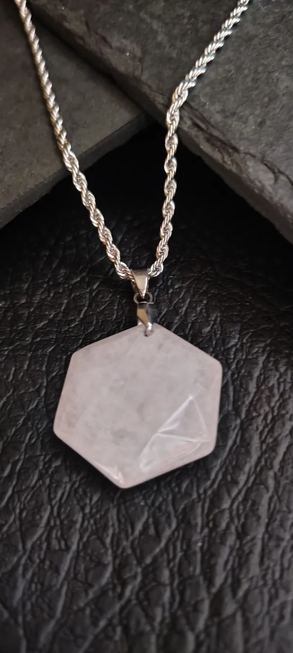 Colar Hexágono Quartzo Rosa Natural 45cm Cordão Baiano Prateada - Pedra do Amor - Aço Inoxidável - SANSKULL Prime - imagem 2