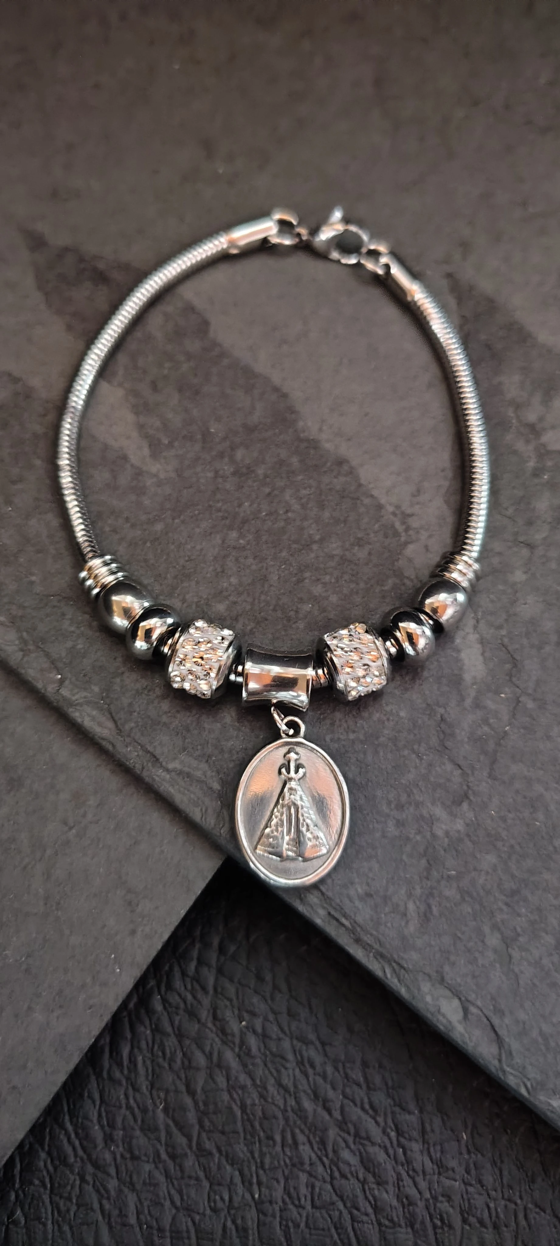 Pulseira Feminina Nossa Senhora Aparecida 19cm Prata - Medalha 1,5cm Dupla Face - Berloqueira Cobra com Zircônia - Aço Inoxidável - SANSKULL - 1