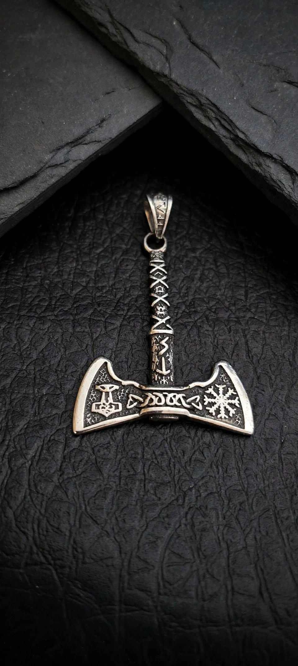 Pingente Machado Viking Duplo 5cm - Thor e Vegvisir Runas Aço Inoxidável | SANSKULL - 1