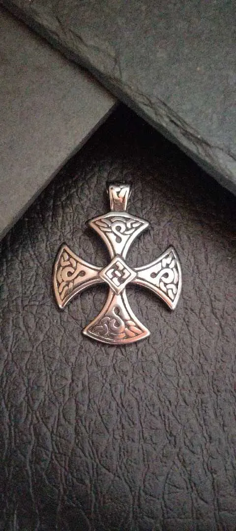 Pingente Cruz Templária Viking Celta - Nó Celta Aço Inoxidável | SANSKULL