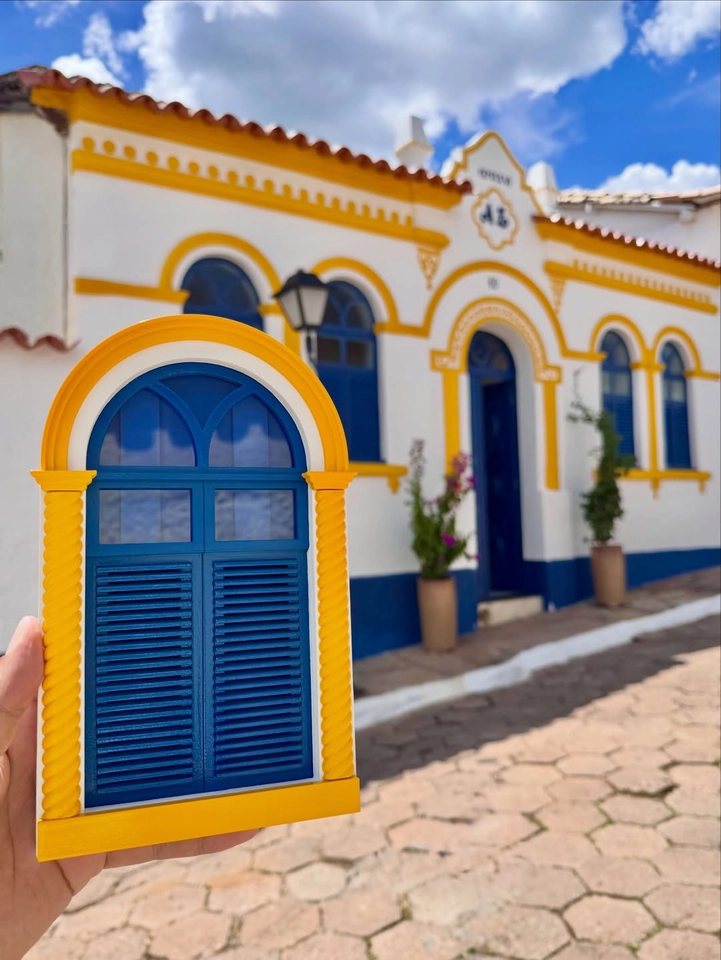 Janela casarão da Rua Hugo Ramos