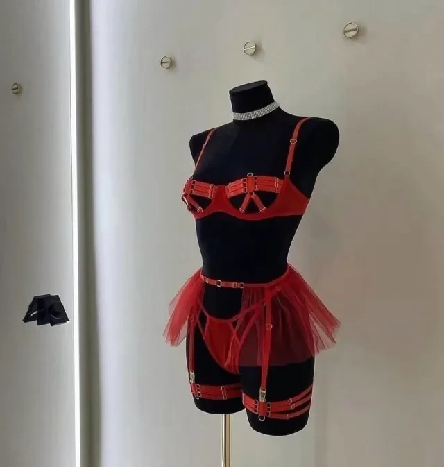 Conjunto Nubia Vermelho Veste P ao G - 2