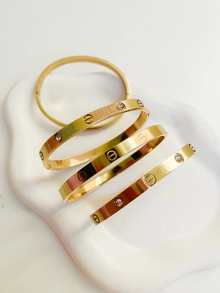 Bracelete inspiração Cartier Dourado  - imagem 2