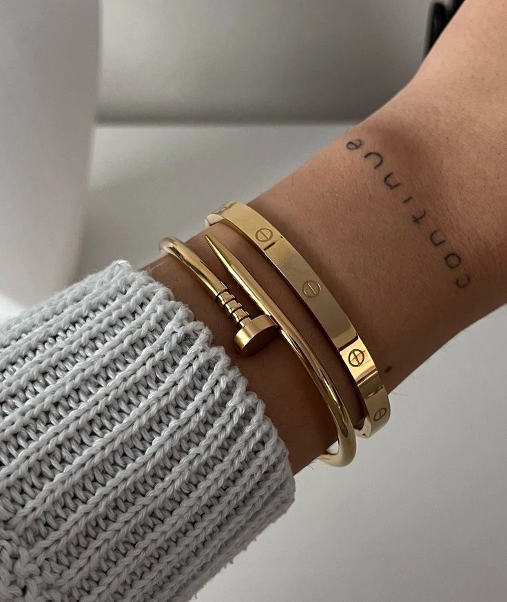 Bracelete inspiração Cartier Dourado 
