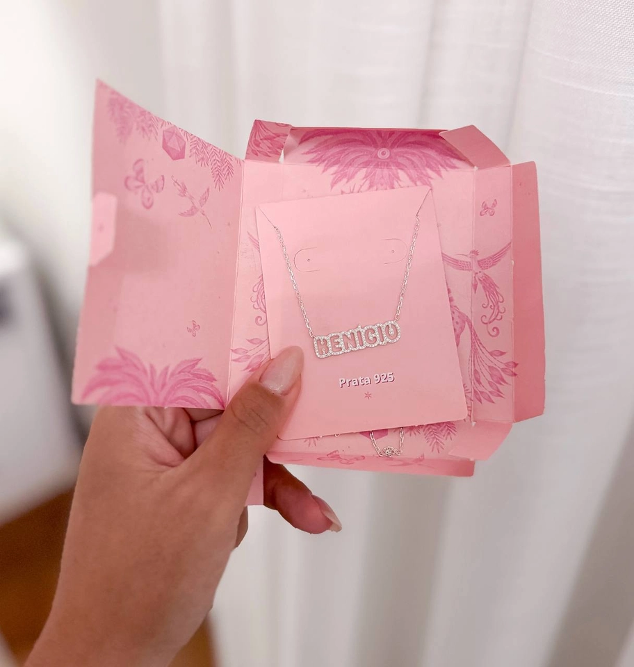 Colar Personalizado Cravejado Vazado 
