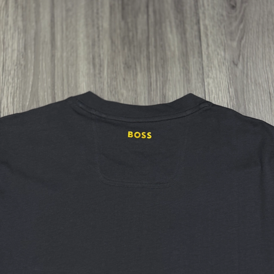 Camiseta BOSS cinza e gold  - 3