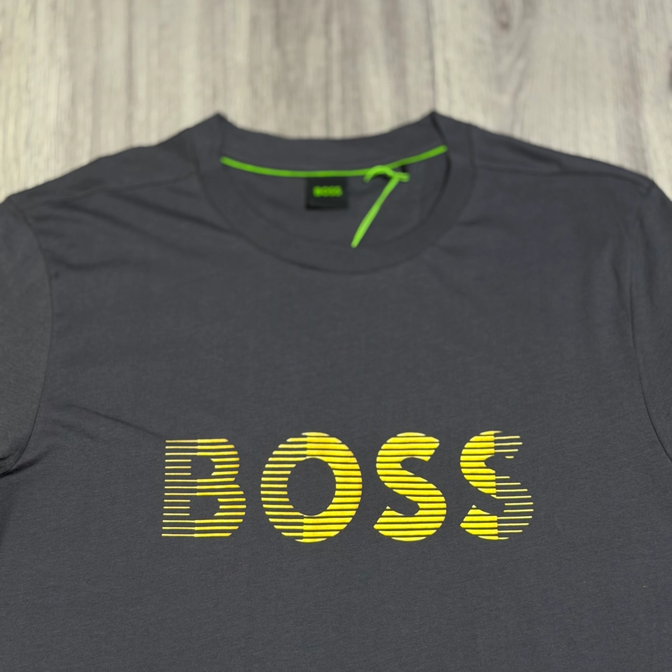 Camiseta BOSS cinza e gold  - 2