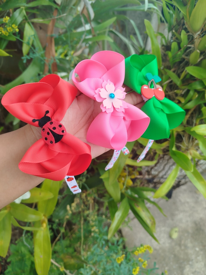 Tiara boutique com aplique  - 2