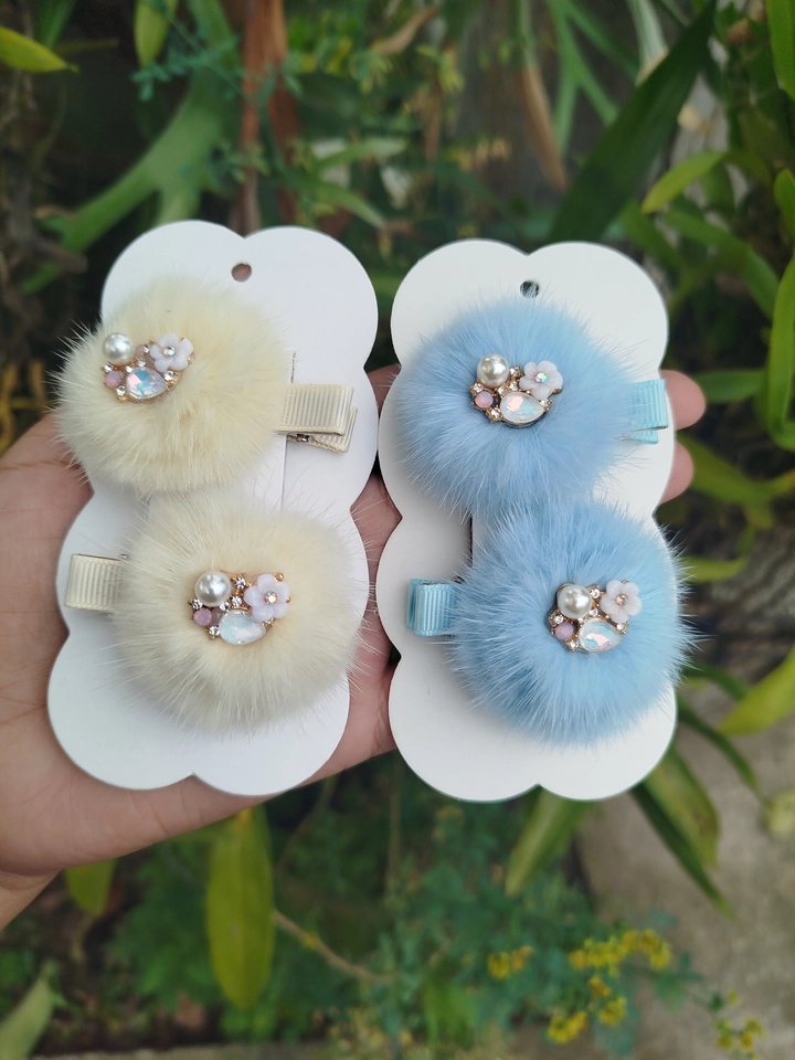 Parzinho pompom de luxo