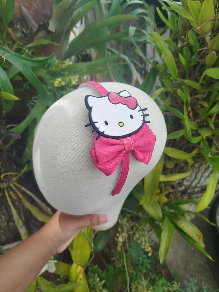 Tiaras hellokity  - 4