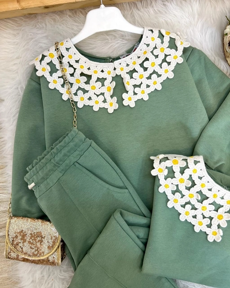 Conjunto moletom Coroa de Flor - 3